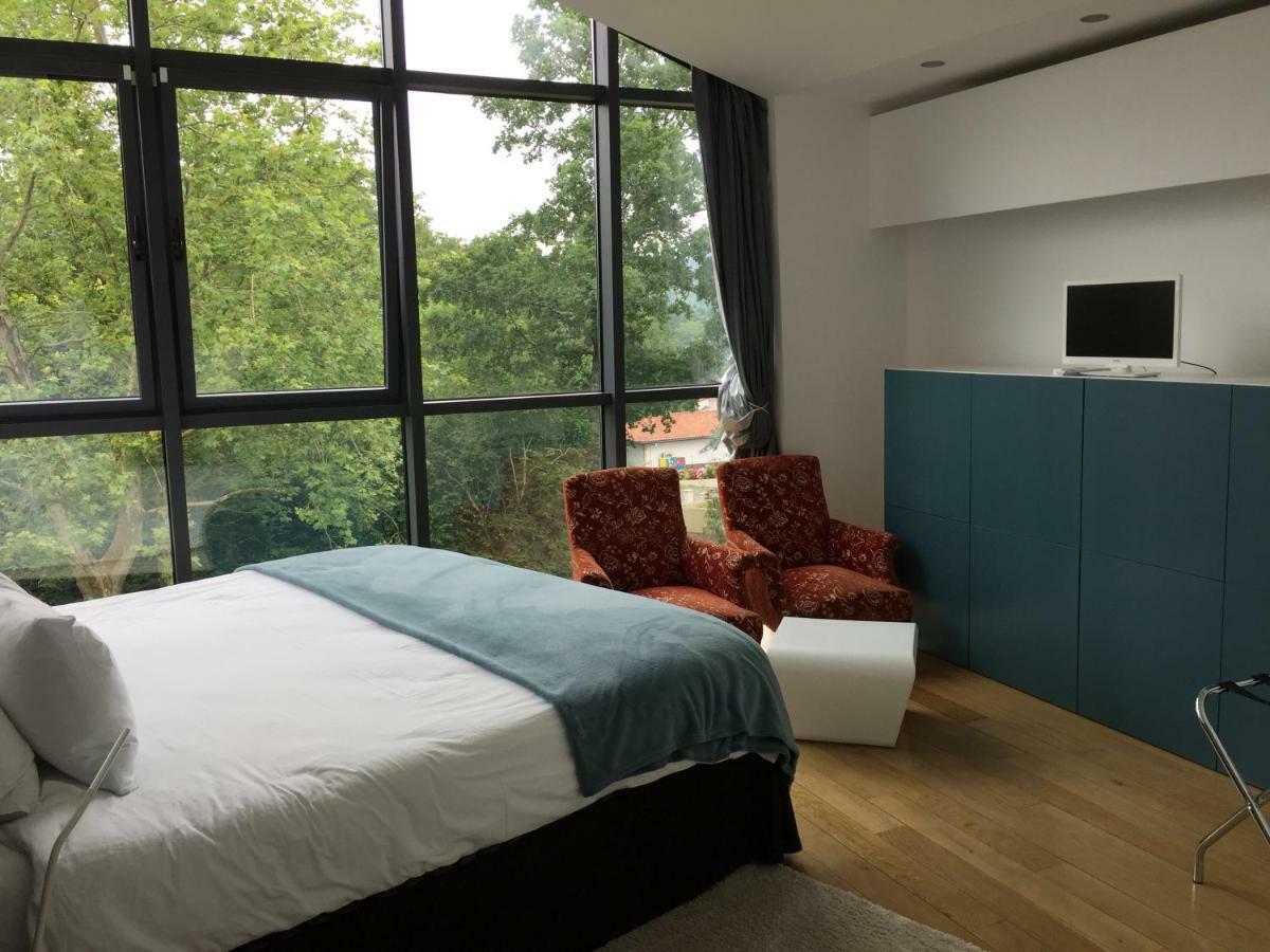 Amalur Bed & Breakfast Olhette ภายนอก รูปภาพ